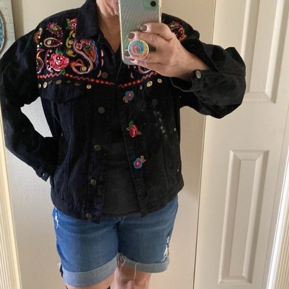 Bohemian Embroidered Denim Jacket - Picture 5 of 5